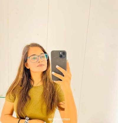 23 year old Asian Escort in Edmonton Indian girl swati in your town