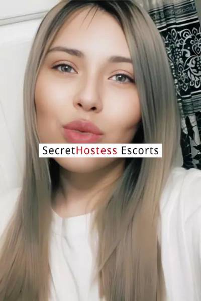 28 Year Old Escort Chicago IL - Image 3