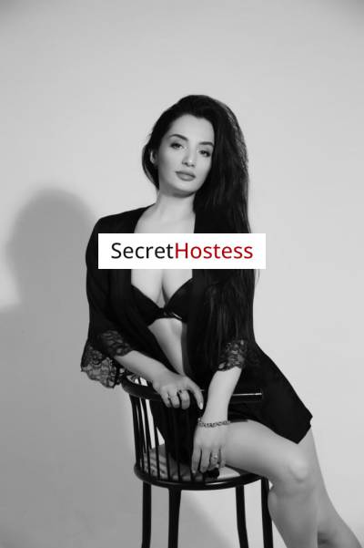 28 Year Old European Escort Dubai Brunette - Image 6