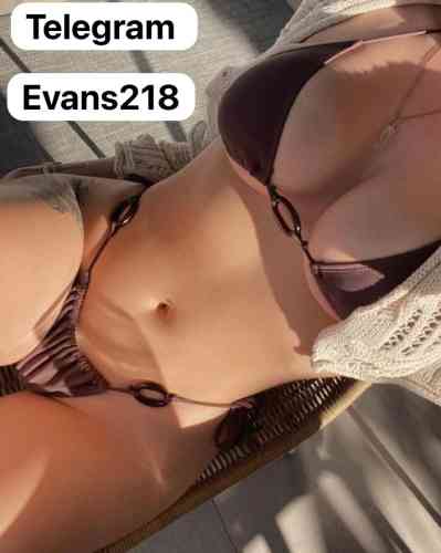 26Yrs Old Escort Size 6 Chichester Image - 3