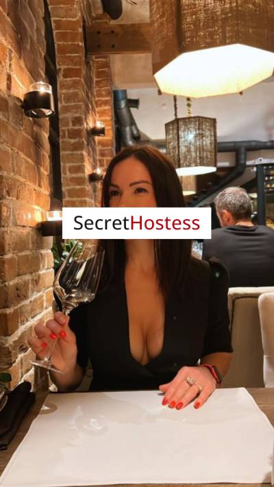 36 Year Old European Escort Dubai Brunette - Image 4