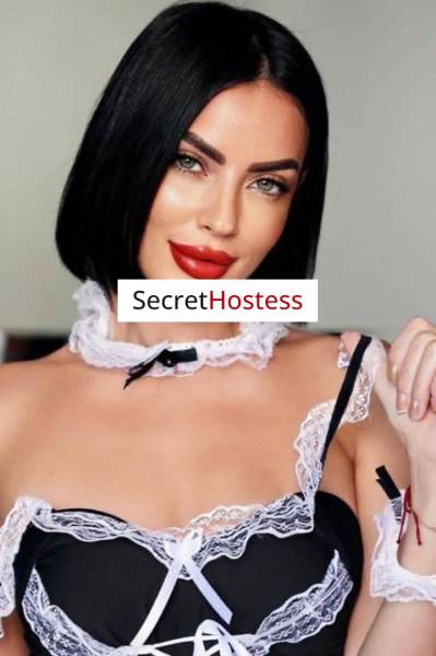 35 Year Old European Escort Dubai Brunette - Image 5