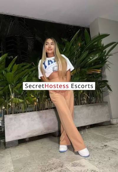 25 Year Old Colombian Escort Panama Blonde - Image 3