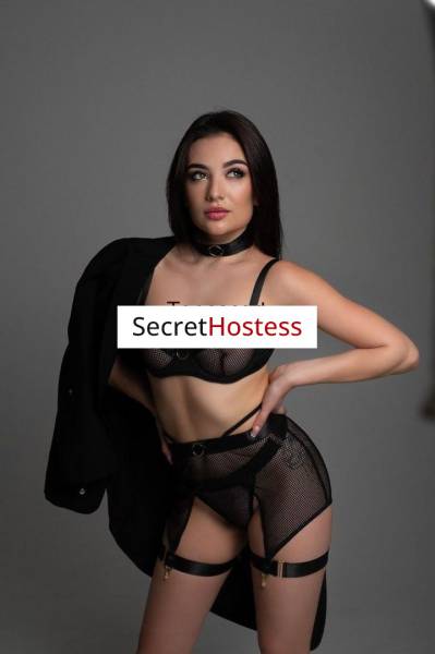 24 Year Old European Escort Dubai Brunette - Image 5