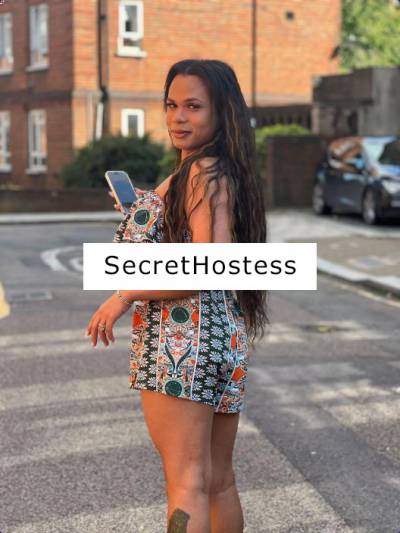 Linna Hot Brazilian 24Yrs Old Escort Size 8 Stoke-on-Trent Image - 2