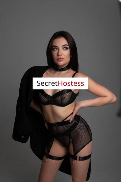 19 Year Old European Escort Dubai Brunette - Image 9