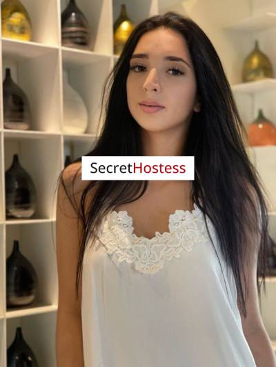 22 Year Old European Escort Dubai Brunette - Image 2