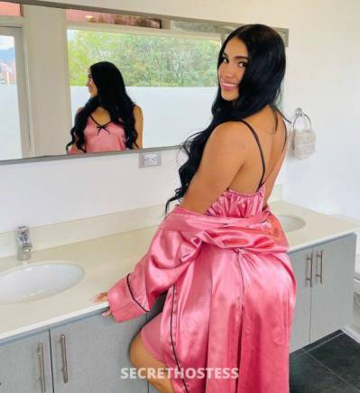 24 year old Asian Escort in Sarasota / Bradenton FL I’m available for hookup both Incall and outcall service