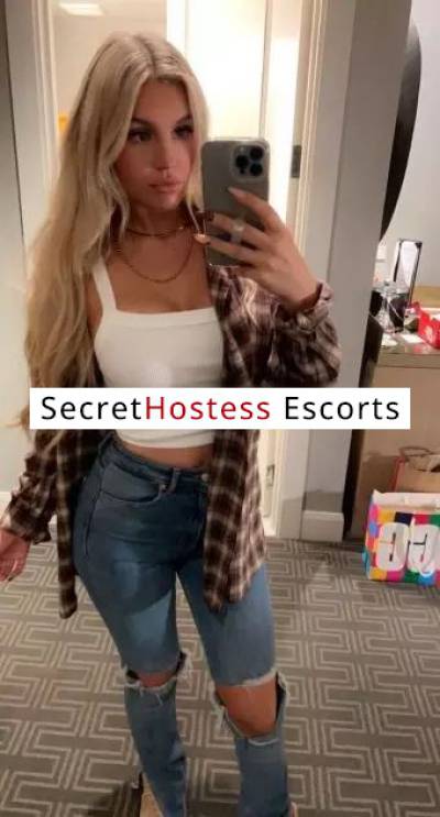 24 year old Escort in Austin TX Meet Summer The Golden goddess of your Dreams