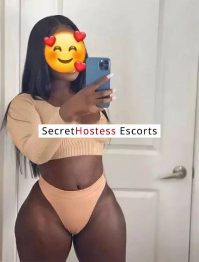 26 Year Old Dominican Escort Miami FL Black Hair Black eyes - Image 1