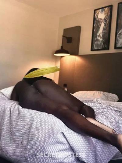 27 year old African Escort in Austin TX xxxx-xxx-xxx North African cutie visiting for a couple of 