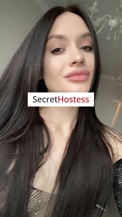 28 Year Old European Escort Dubai Brunette - Image 5