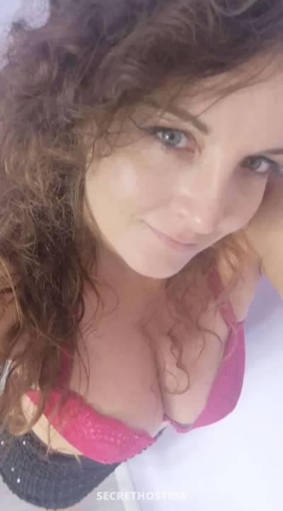 35 year old Escort in St. Louis MO xxxx-xxx-xxx I’m 420 Friendly. Let’s vibe together you 