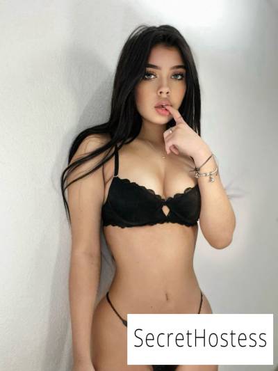 20 Year Old Latino Escort Zagreb Black Hair Green eyes - Image 4