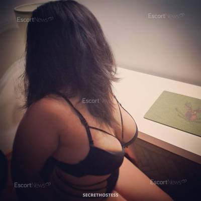 19 Year Old Latino Escort Vienna - Image 4