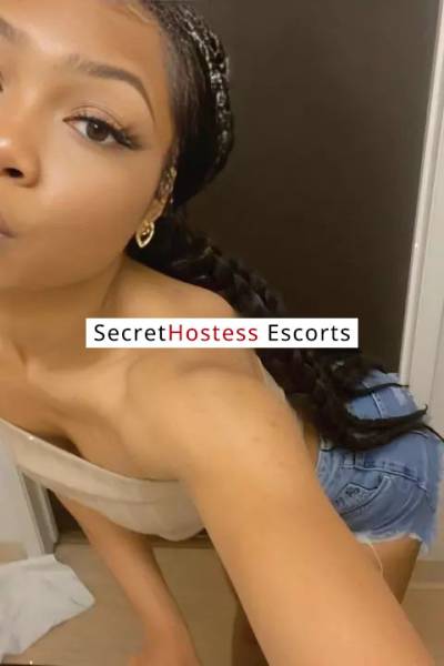 23 year old Escort in Phoenix AZ Unwind with Playful Chanel