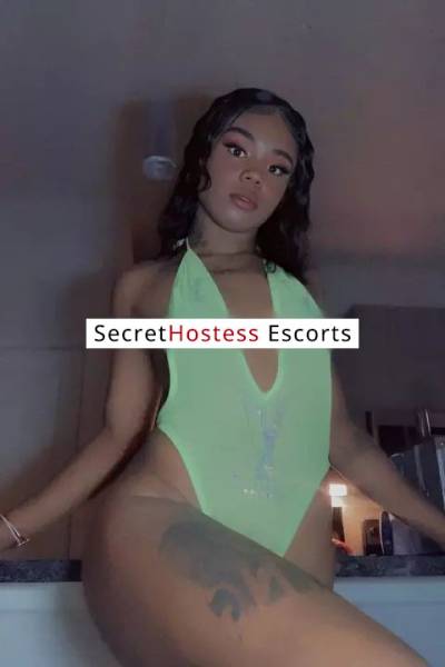 25 Year Old Dominican Escort Chicago IL - Image 2