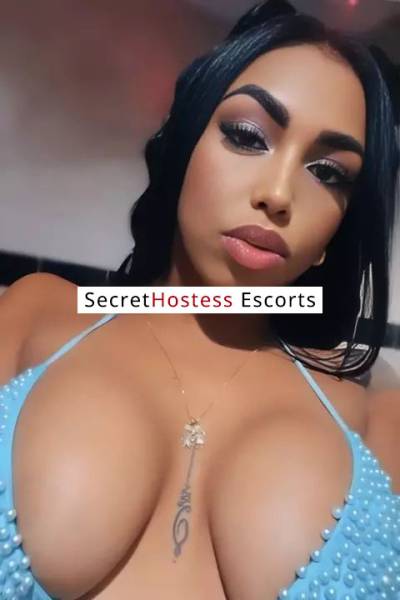 26 Year Old French Escort Miami FL Black Hair Brown eyes - Image 2