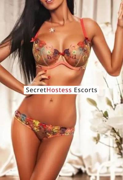 29 Year Old Colombian Escort Madrid - Image 4