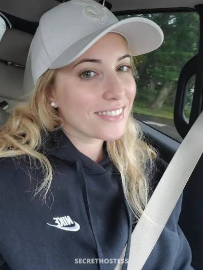 24 year old Escort in Winston-Salem NC xxxx-xxx-xxx Escort available