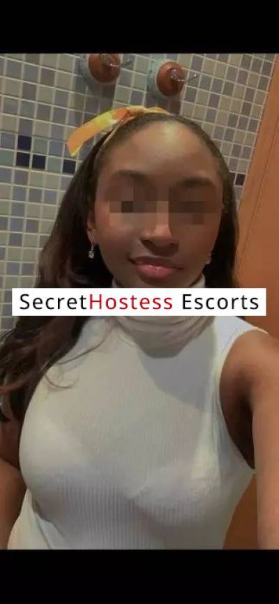 23 Year Old Colombian Escort Barcelona - Image 4