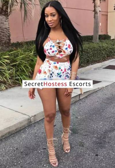 25 Year Old Colombian Escort Abu Dhabi - Image 1