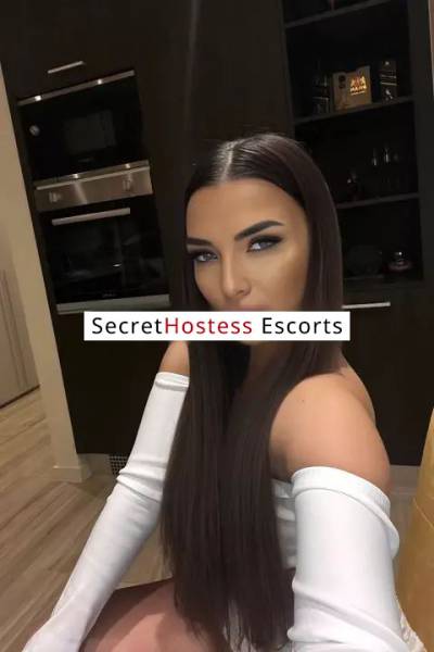 24 Year Old Romanian Escort Dubai - Image 7