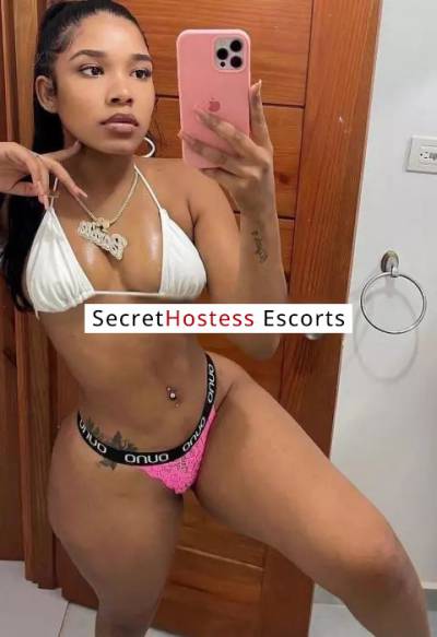 27 Year Old Colombian Escort Valencia - Image 3