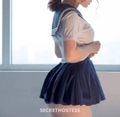 21 Year Old Asian Escort Vancouver - Image 3