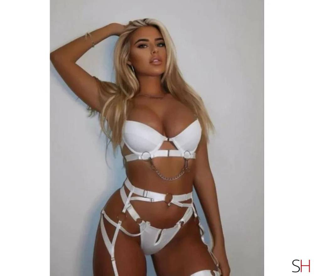 23Yrs Old Escort Hertfordshire Image - 1
