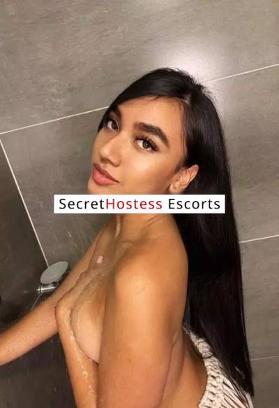 20 Year Old Colombian Escort Barcelona - Image 2