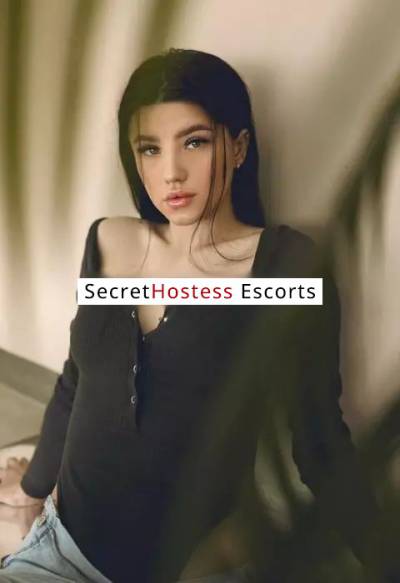 22Yrs Old Escort 50KG 170CM Tall Dubai Image - 1