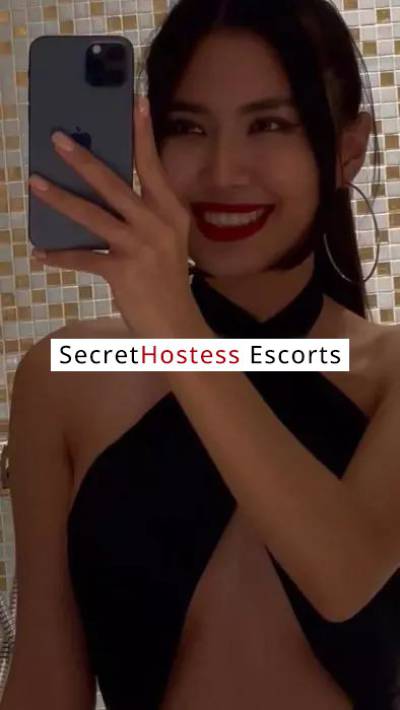 24 year old Russian Escort in Istanbul Sensual Gita Ultimate Russian Companion for Flirty Fun