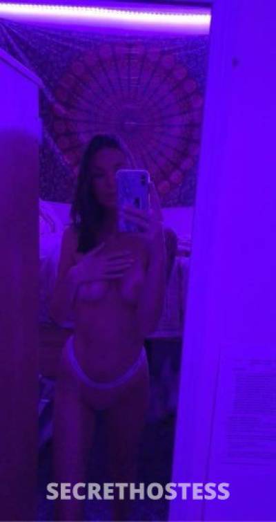 27 Year Old Asian Escort Orlando FL - Image 3