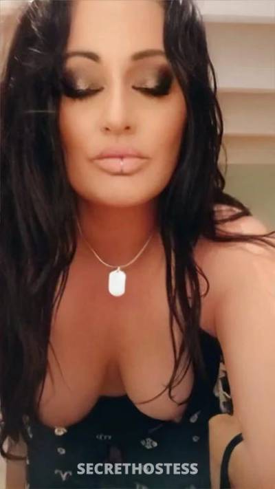 34 year old Australian Escort in Highgate Hill Brisbane Aussie Busty Brunette Bossy Babe working all night – 34