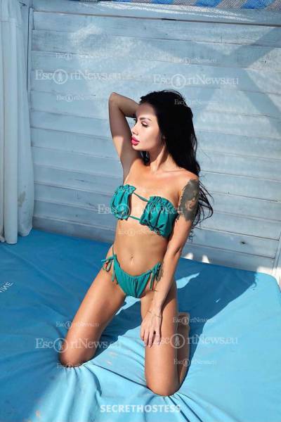 27 Year Old European Escort Milan Brunette - Image 1