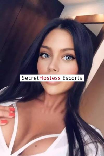 21 Year Old Ukrainian Escort Riyadh Brunette Blue eyes - Image 1