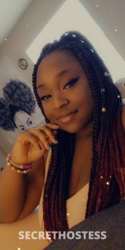 24 year old Indonesian Escort in Fayetteville AR New face *not your average escort come experience everything