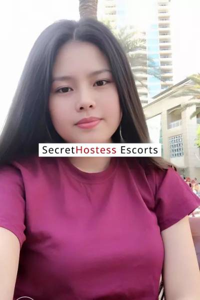 25 Year Old Vietnamese Escort Dubai - Image 6