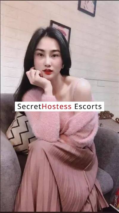 21 Year Old Malaysian Escort Abhā Brunette - Image 2