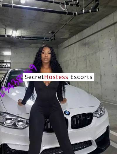 23 Year Old German Escort Washington DC Black Hair - Image 2