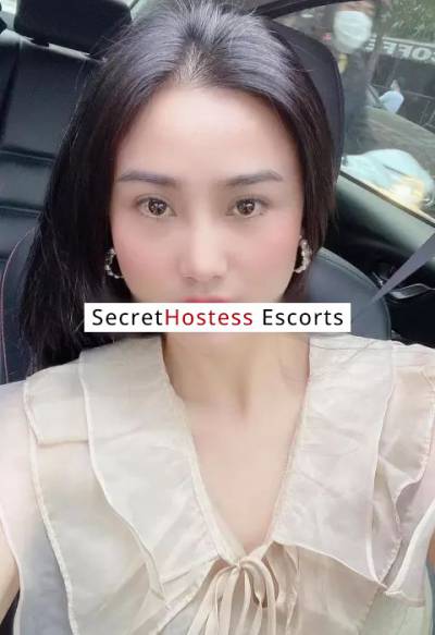 25 Year Old Asian Escort Jeddah Brunette - Image 3