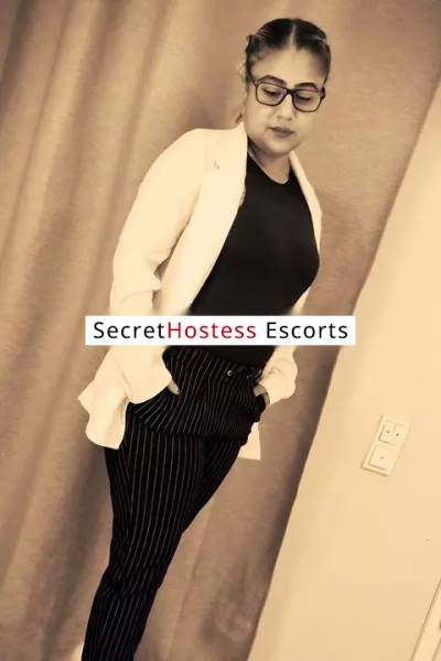 28 Year Old Romanian Escort Munich Blonde - Image 4