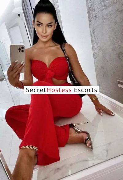 34 Year Old Romanian Escort Dubai - Image 1