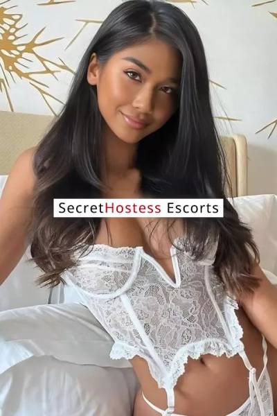 22 Year Old Thai Escort Dubai - Image 9