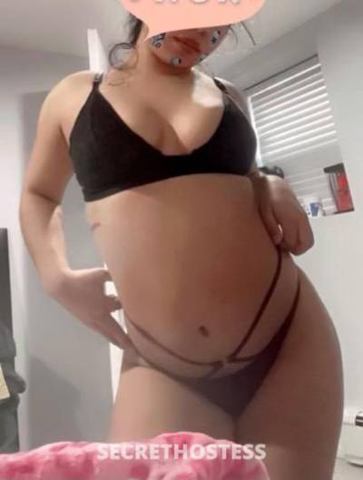Petite freak available ins and outs in Bronx NY