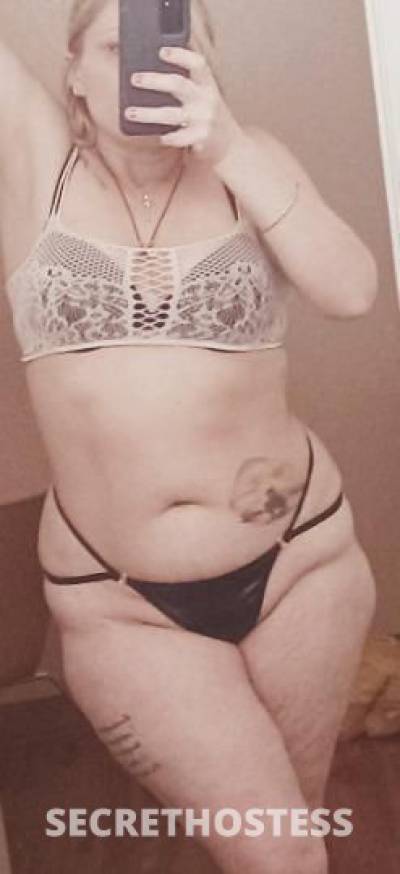 trucker friendly non judgemental!! a milf tht loves her  in Bloomington IL