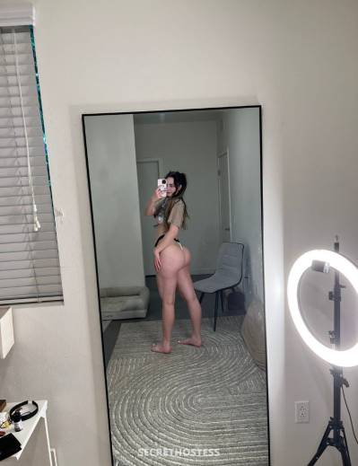 25 year old Escort in El Paso TX Instagram handle :maryjonesliy)....II squirt . and ready for