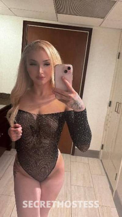 22 year old European Escort in Everett WA Petite Blonde Playgirl . Incall/Outcall