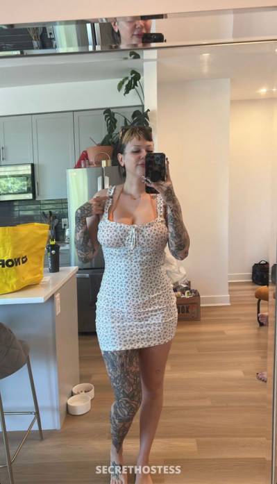 23 year old Escort in Fort Wayne IN Escort